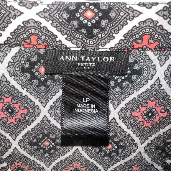 Ann Taylor Blouse Women’s Large Petite Multicolor Long Sleeve Polyester Blend - Picture 3 of 15